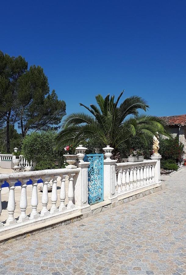 Gite Les Pins Climatise Piscine Chauffee Jardin Peymeinade Exterior foto